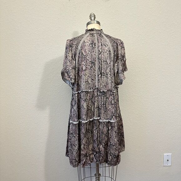 KARLIE Python Tiered Shift Midi Dress w Tassel V-Neck - Picture 8 of 12